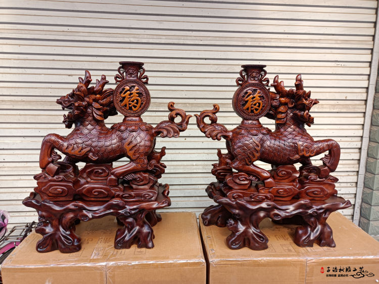 招財麒麟與貔貅 樹脂工藝品風(fēng)水?dāng)[件的吉祥寓意與實用價值